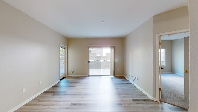 Interior Photo - Almaden Lake Village
