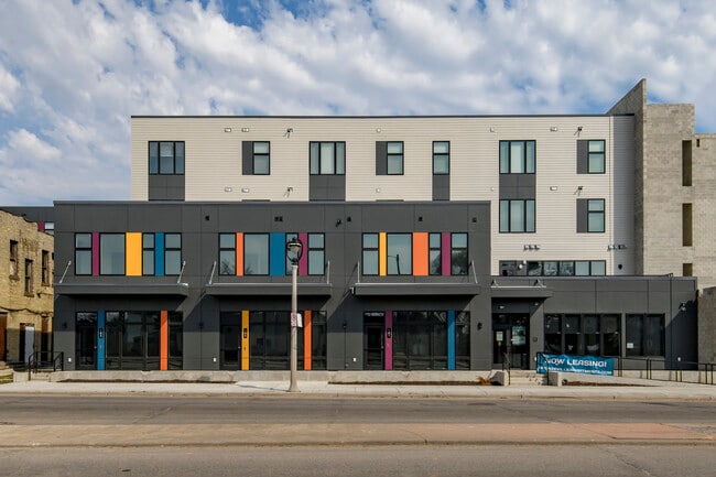 Building Photo - Bronzeville Apartments