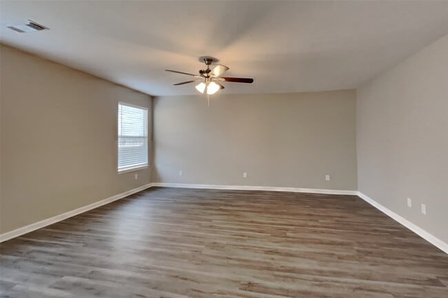 Building Photo - 5346 Yale Dr