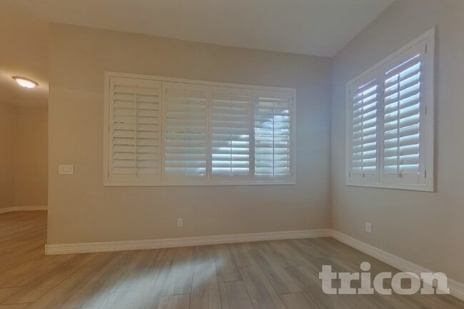 Foto del edificio - 2467 N 149th Ln