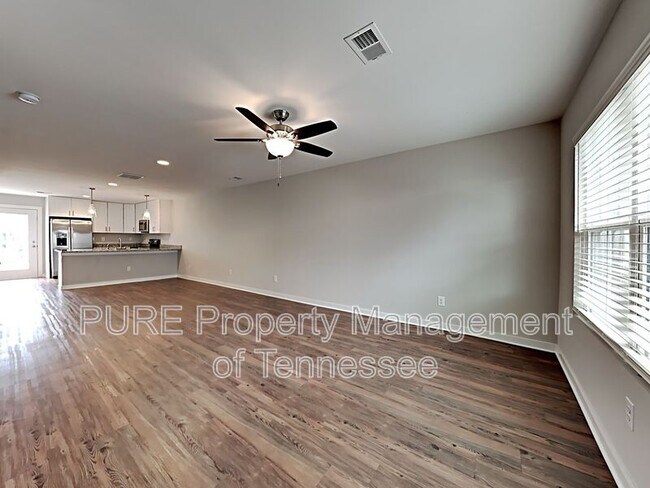 Foto del edificio - 625 Hadley Vlg Blvd