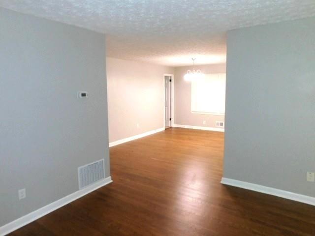 Foto del edificio - 1170 Baker Ln