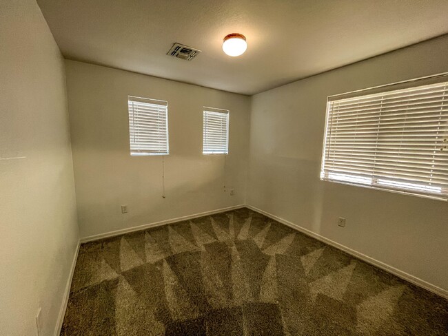 Foto del edificio - 3 bd plus den in Rancho Sahuarita