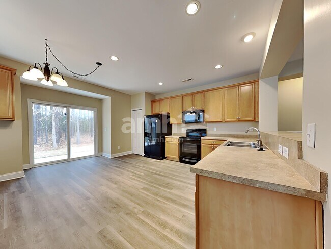 Foto del edificio - 248 Woodbrook Way