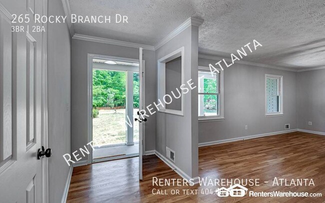 Building Photo - Beautifully renovated 3 bedroom in Ola Sch...