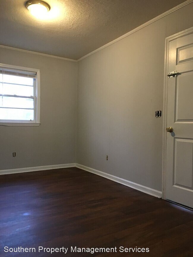 Building Photo - 3 br, 1.5 bath House - 107 Harwood St