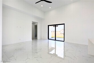 Building Photo - 4325 NW 31st St