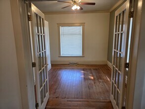 Building Photo - 807 Ferris Ct