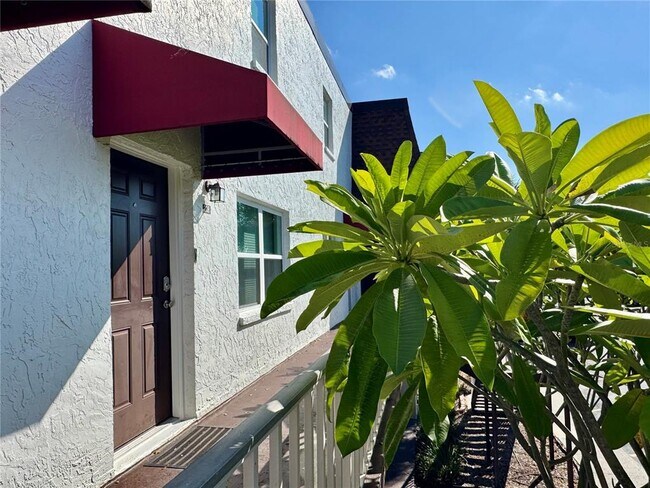 Foto del edificio - 9205 Tudor Dr