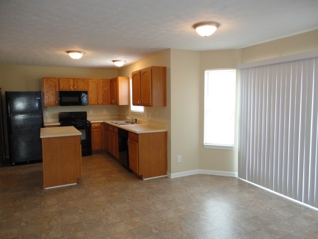 Building Photo - 1209 Summer Ridge Lane