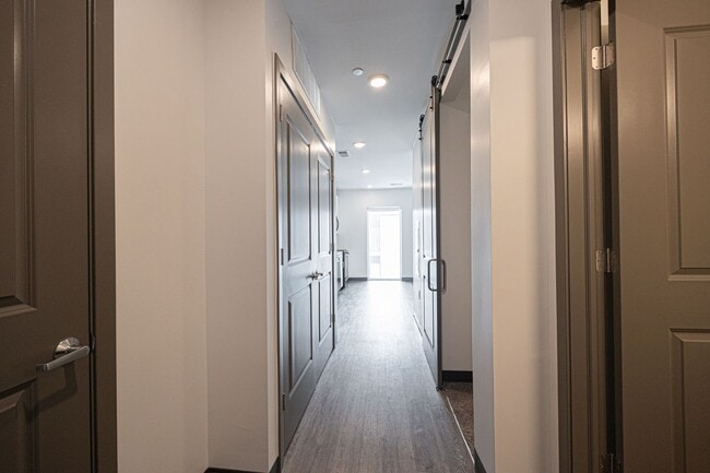 Interior Photo - Vera on Broad
