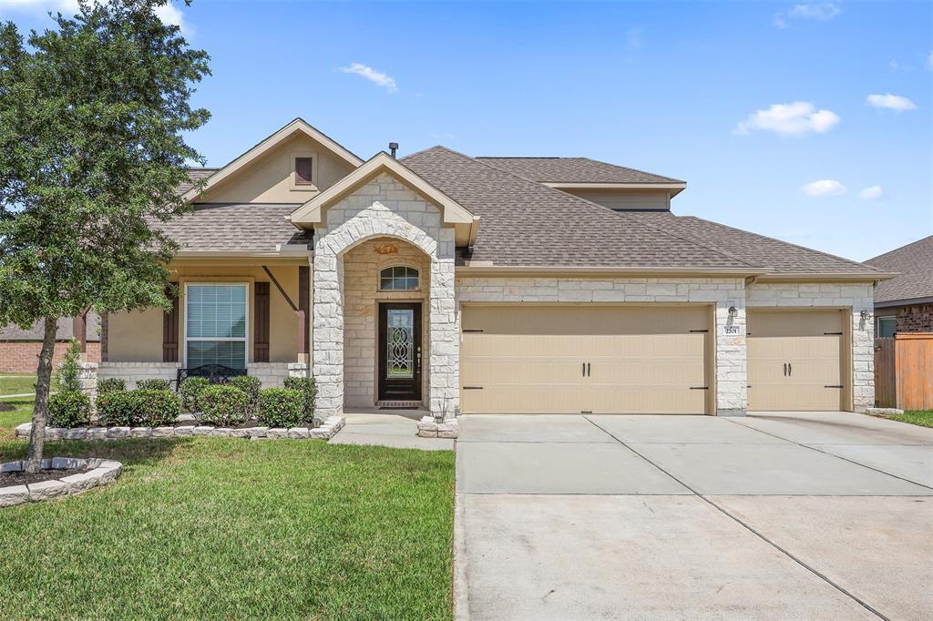 Foto principal - 2701 Bayrose Dr
