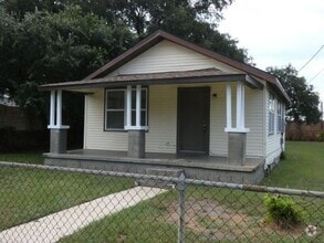 Building Photo - 1300 W Intendencia St