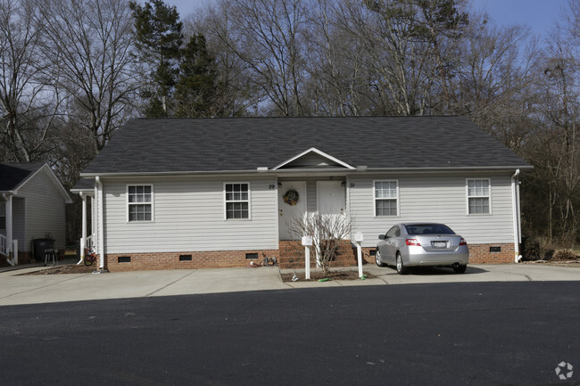 Building Photo - Paris Creek