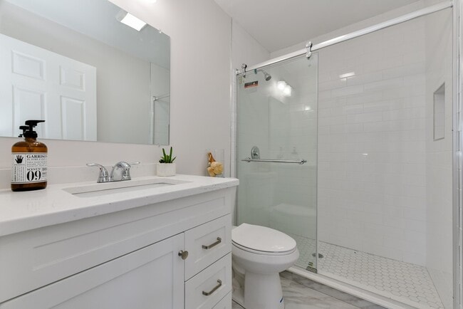 Foto del edificio - 224 Newbury Ave