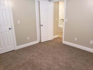 Building Photo - 163 Orchard Way