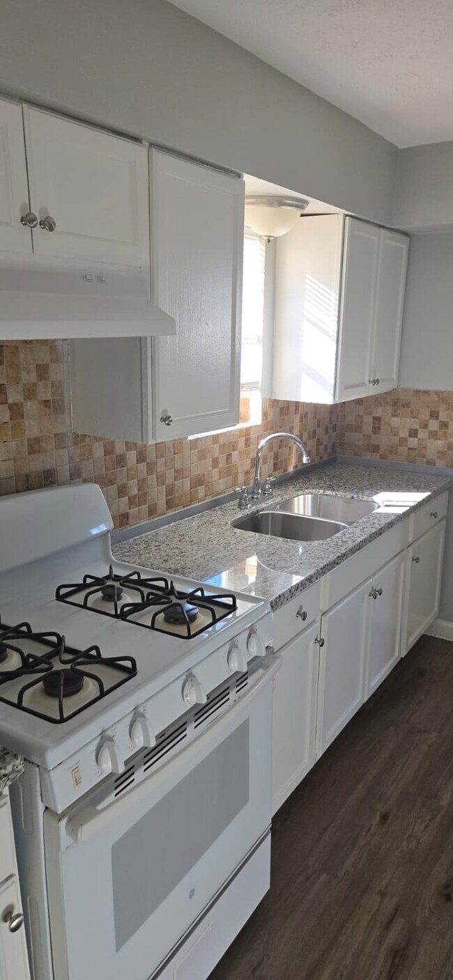 Foto del edificio - 6928 Hershe St