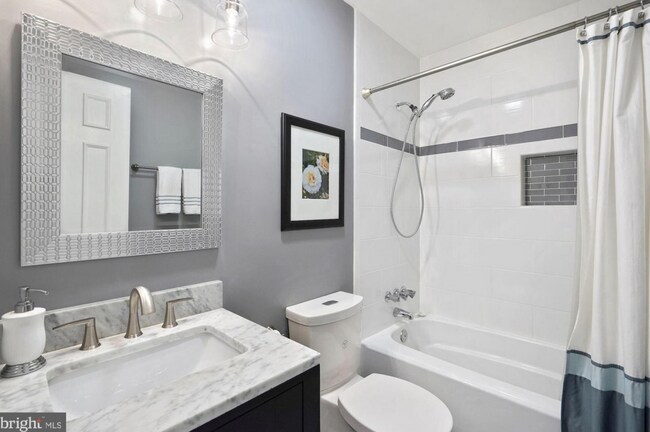 Foto del edificio - 7733 Marshall Heights Ct
