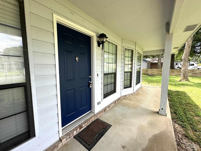 Building Photo - 10150 Candlestick Ln