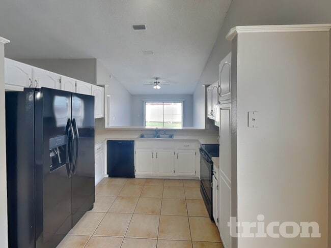 Building Photo - 778 Birgham Pl