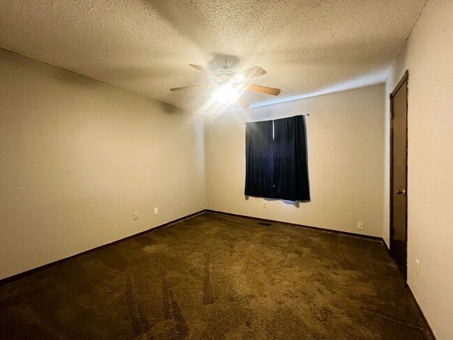 Photo - Norman. 3 bed, 2bath, 2 car garage with storm shelter House