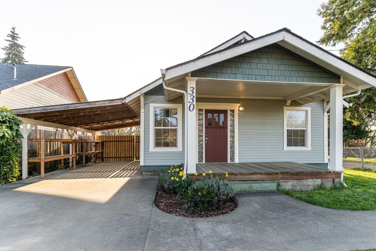 Primary Photo - Craftsman Style 2 Bedroom 1 Bath House, $1830