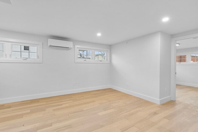 Building Photo - 20 Orne St