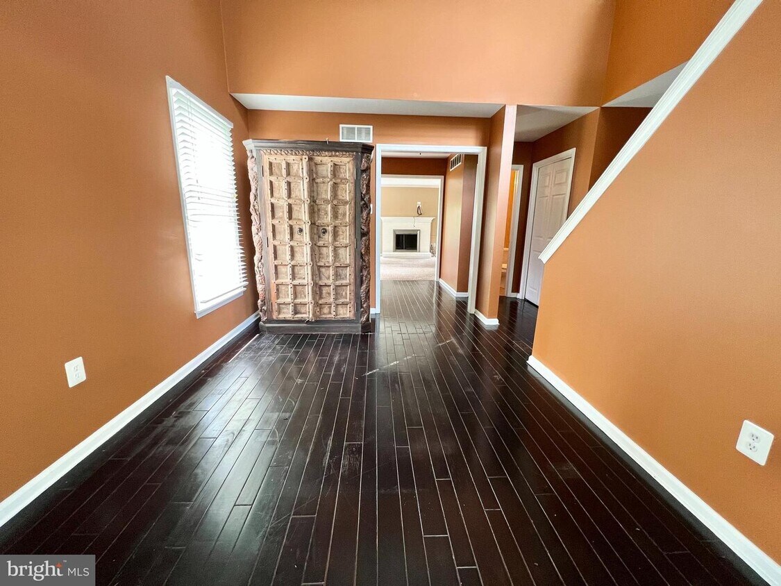 8620 Trumbauer Dr, Wyndmoor, PA 19038 Townhome Rentals in Wyndmoor PA