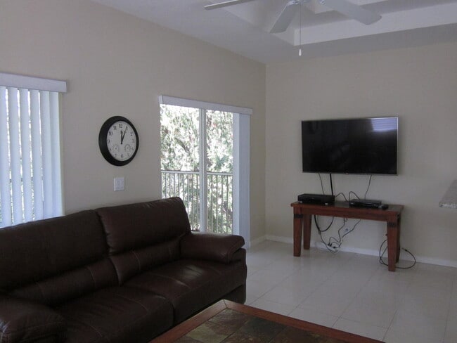 Building Photo - 8921 Sandshot Ct