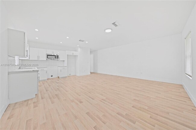 Foto del edificio - 1020 NW 29th Terrace