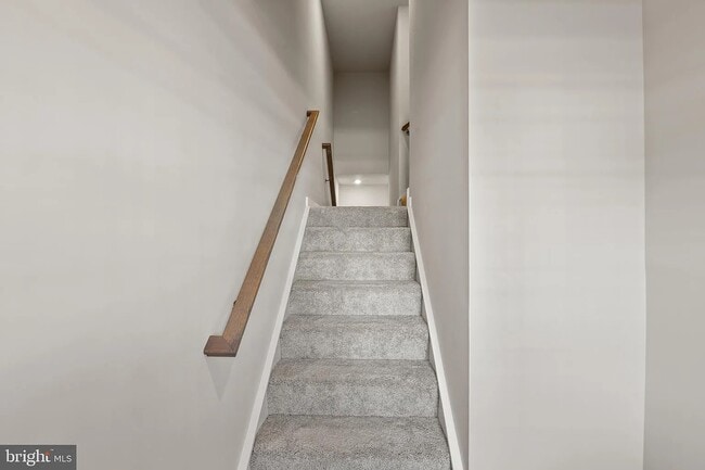 Building Photo - 79 Elmiraj Ct