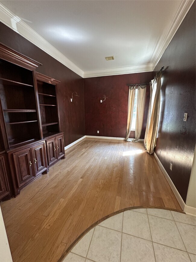 Foto del edificio - 1648 Lakeside Enclave Dr