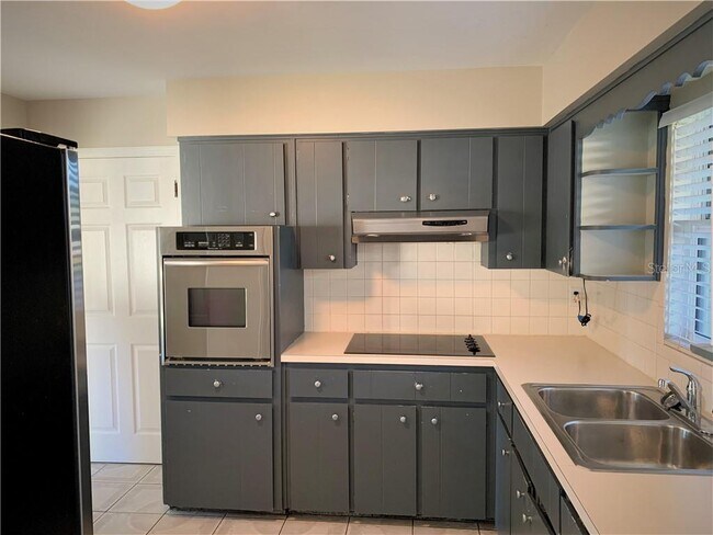 Building Photo - 4509 Blonigen Ave