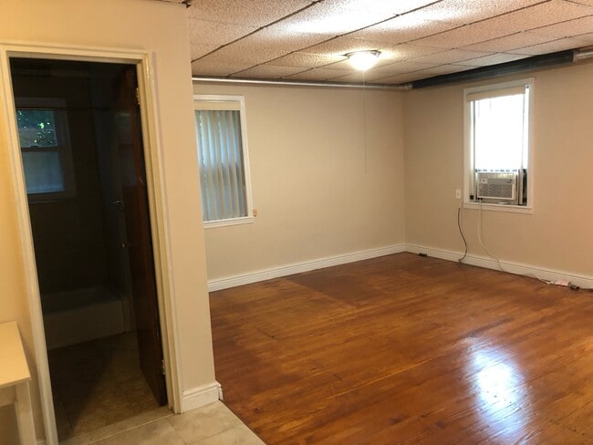 Building Photo - 5610 84th St