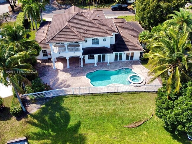 Foto del edificio - 5023 NW 94th Doral Pl