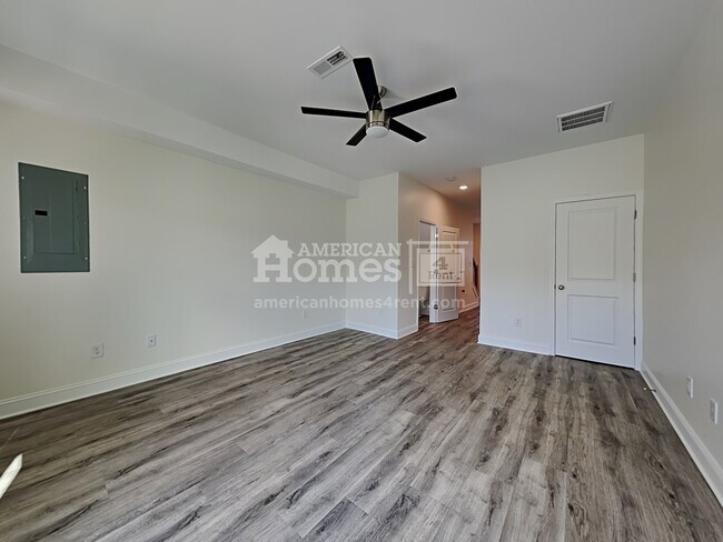 Foto del edificio - 2412 Eagle Creek Court