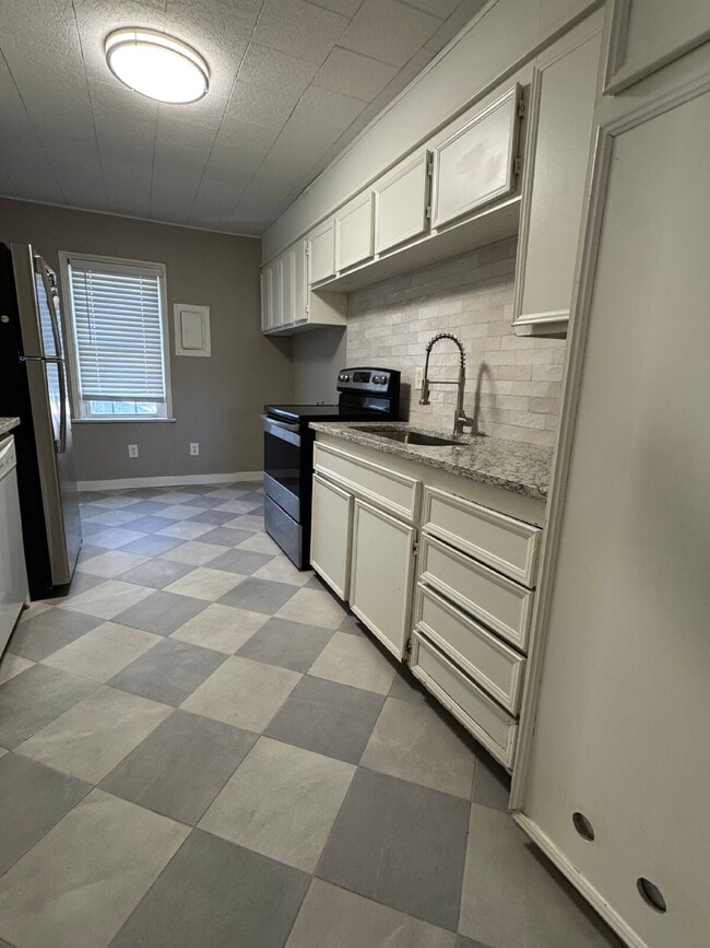 Foto del edificio - Pre-Leasing for Summer/Fall 2026!!