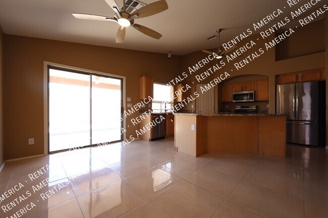Foto del edificio - 42604 W Oakland Dr