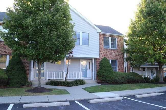 Foto del edificio - 3468 Park Pl