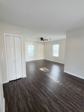 Building Photo - 210 E Homan Ave