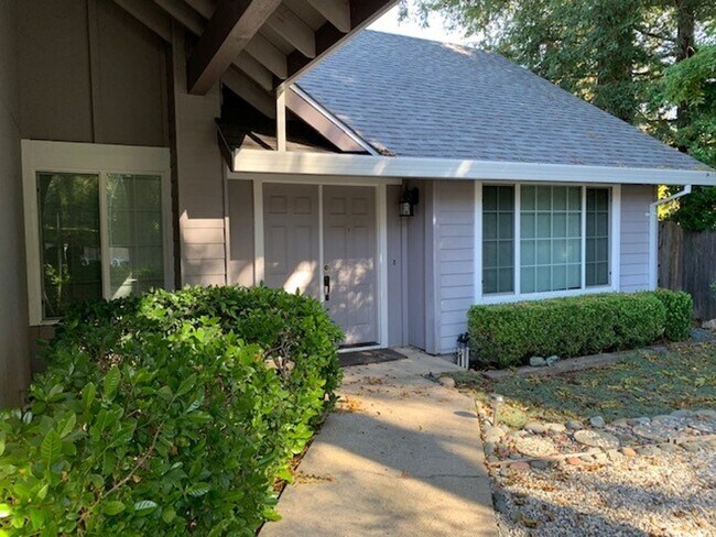 Building Photo - Lovely 3-Bedroom Home on a Cul-De-Sac in Fair Oaks