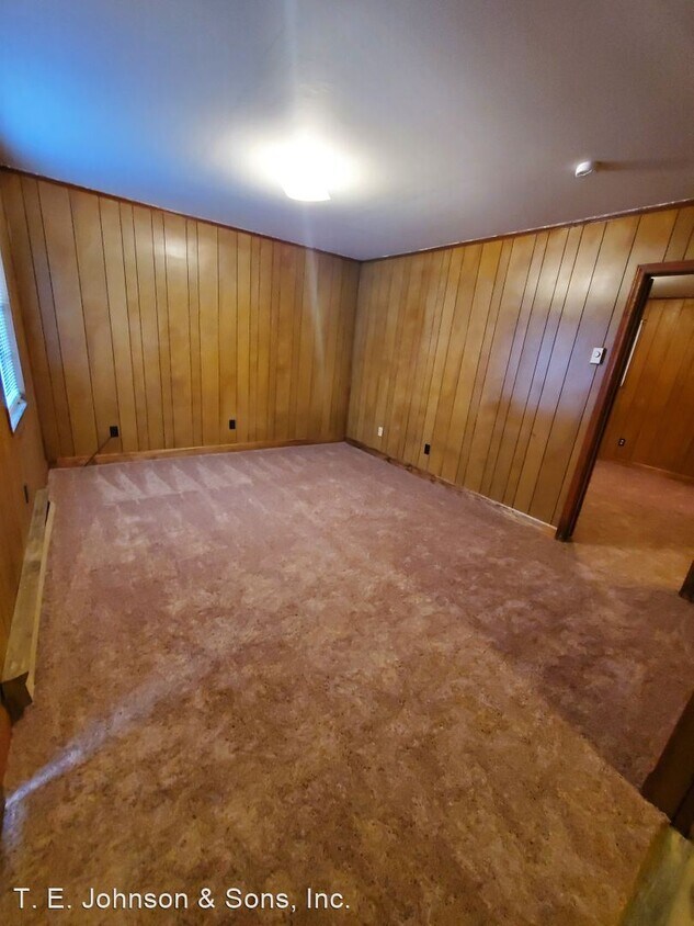 126 Weatherwood Ct, WinstonSalem, NC 27103 Apartment for Rent in