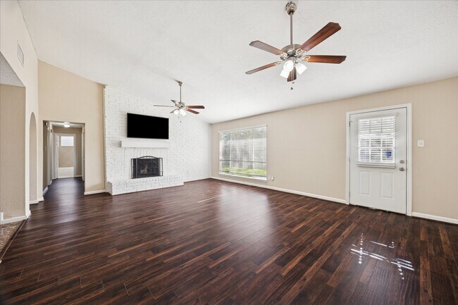 Foto del edificio - 17138 Barcelona Dr