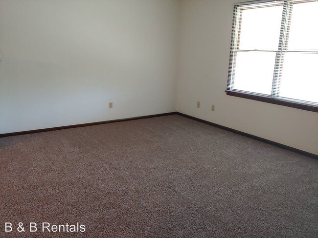 Building Photo - 3034 Themis St