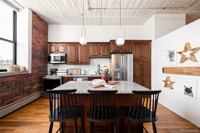 Photo - Blake Apartment