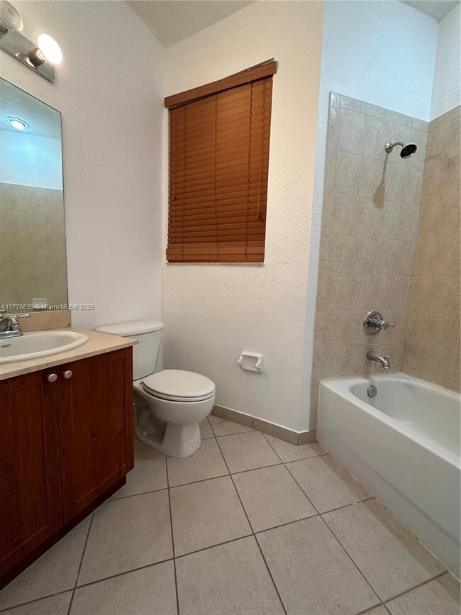Building Photo - 8900 NW 107th Ct