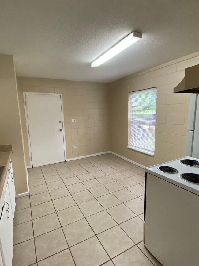 Photo - CCSW Four - 5011 House