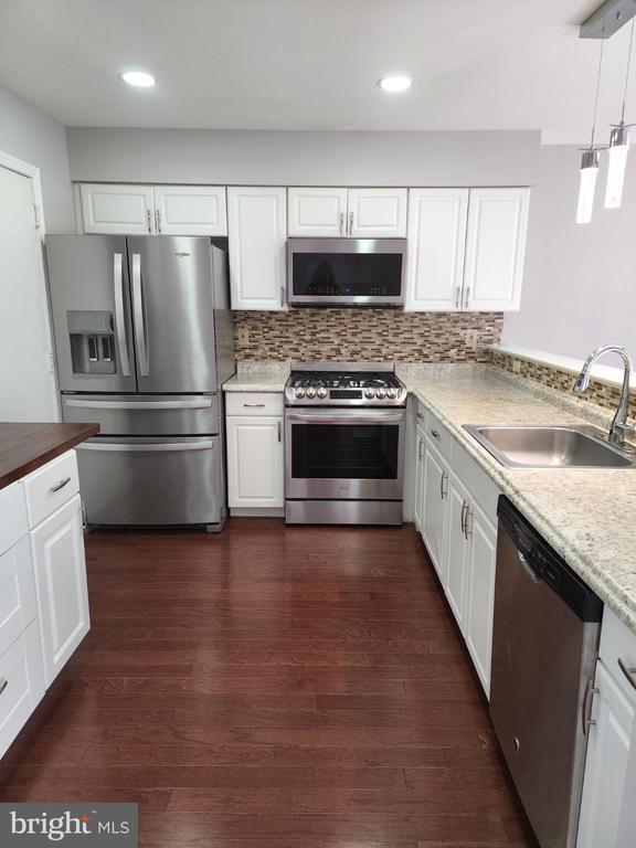 Foto del edificio - 182 Scobee Ln