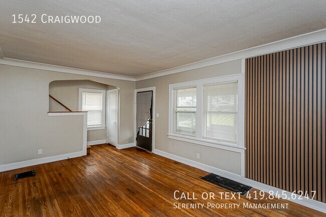 Foto del edificio - 1542 Craigwood-
