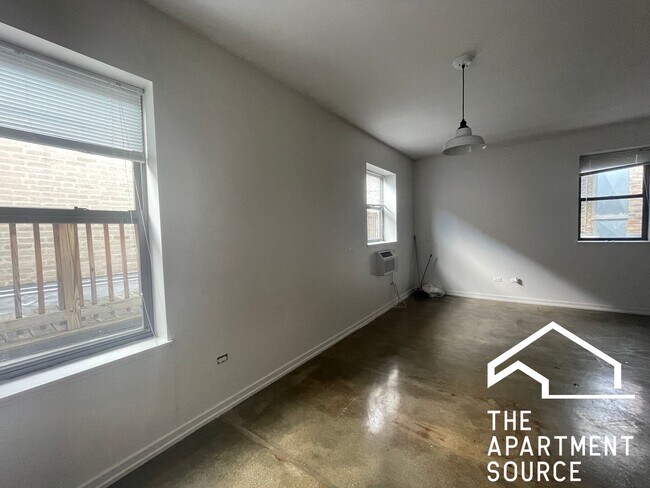 Foto del edificio - 1136 W Wilson Ave